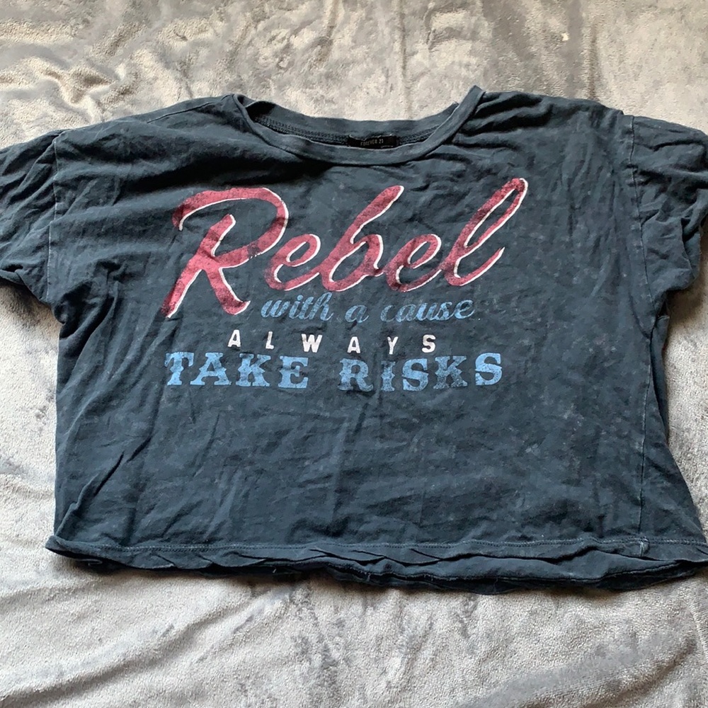 Short sleeve tee